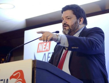 Την παραίτηση του Δ.Αβραμόπουλου ζητά ο πρόεδρος της Νέας Δεξιάς Φ.Κρανιδιώτης